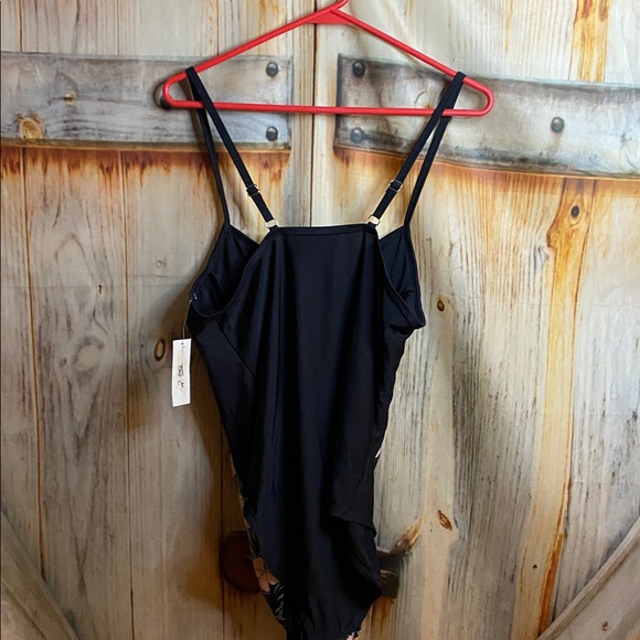 Bobbie Brooks NWT Floral Print One-Piece Swimsuit Padded Bra Adjustable Straps - Picture 3 of 6